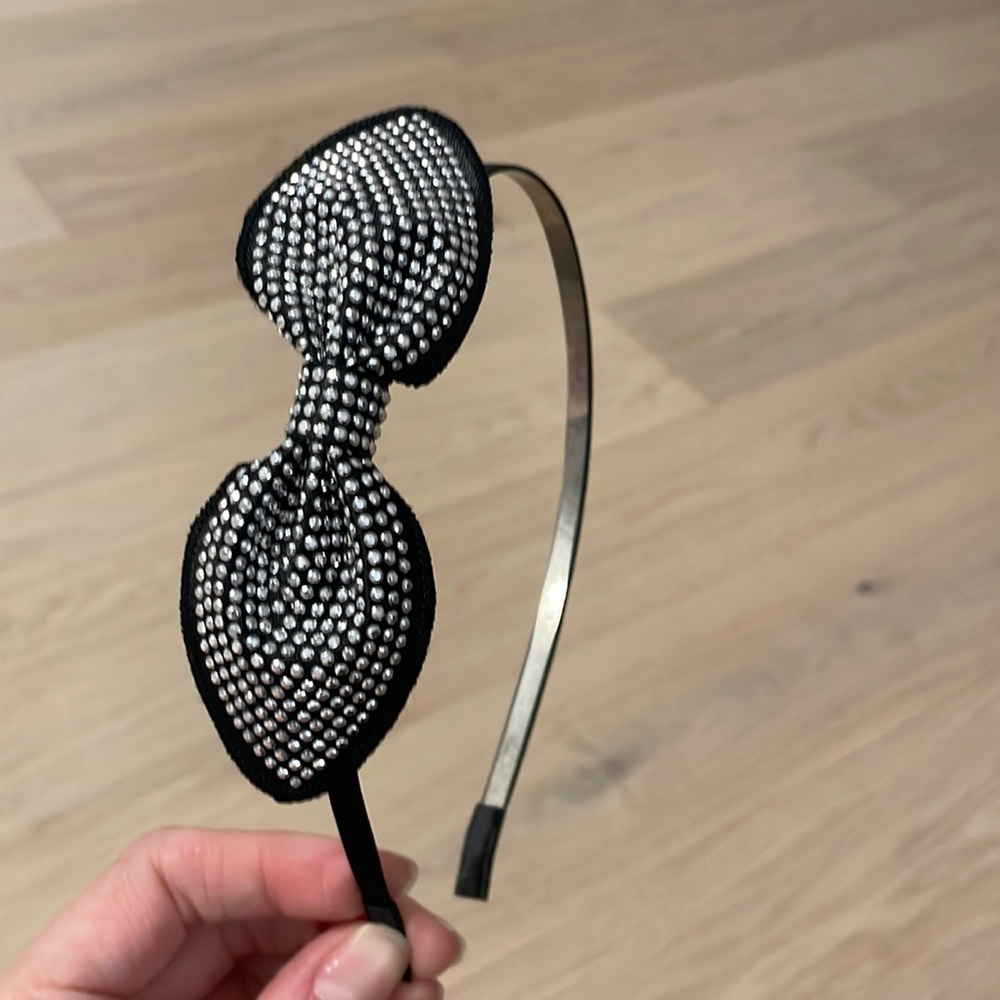 Studded bow headband
